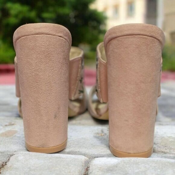 N by Nicole Miller ✦ Embroidered Leah Sandal ✦ Floral Beige Open Toe Chunky Heel - Picture 4 of 13